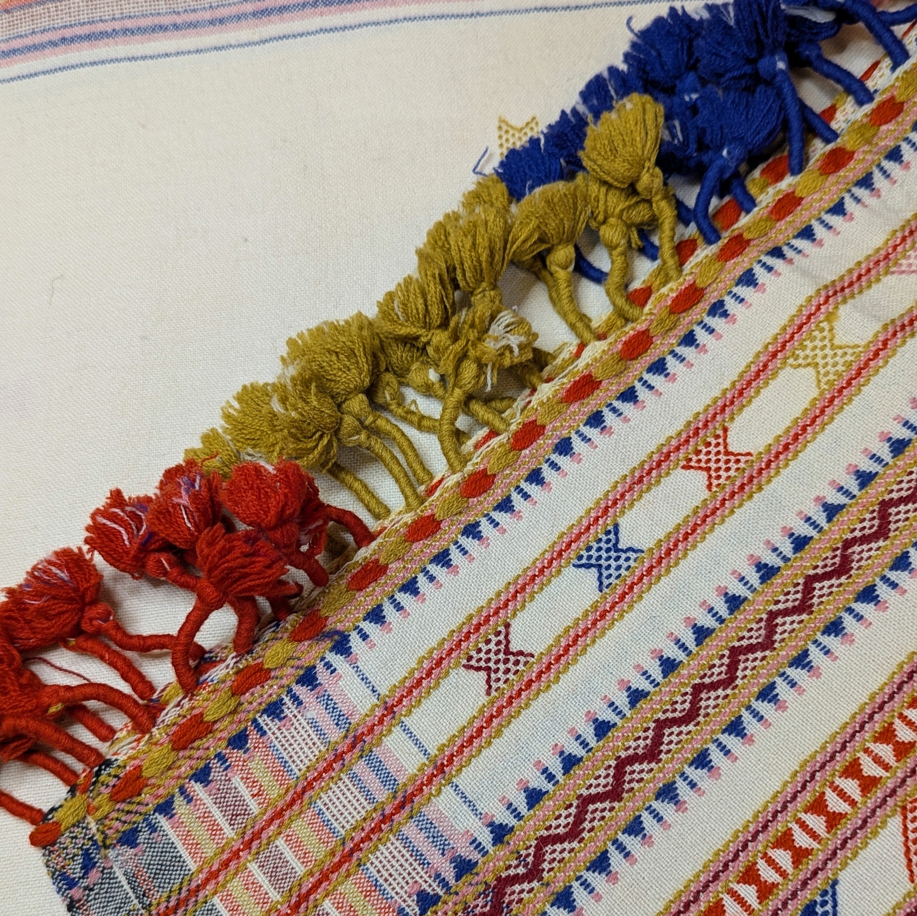 Bhujodi Warm Scarf