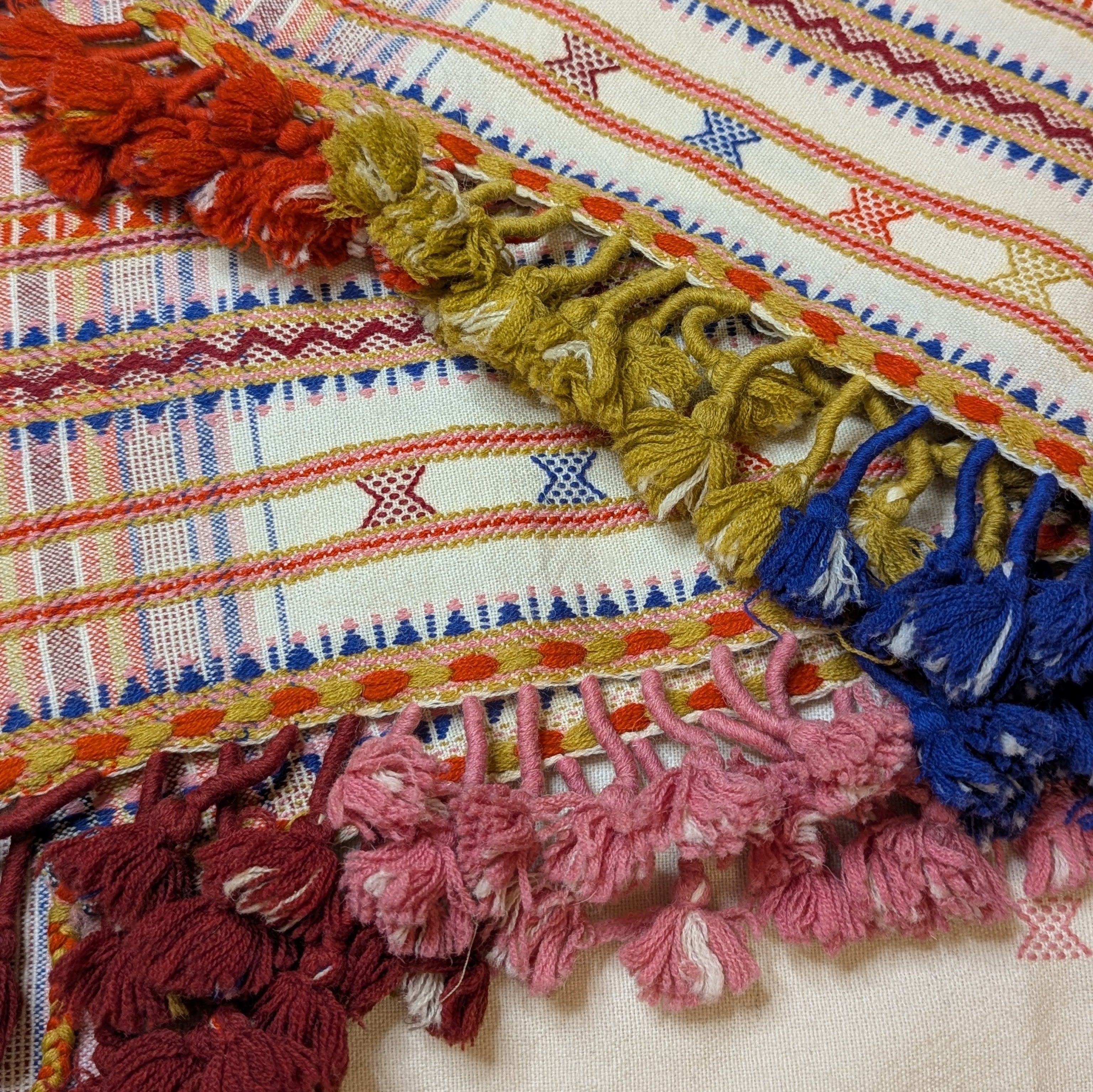 Bhujodi Warm Scarf